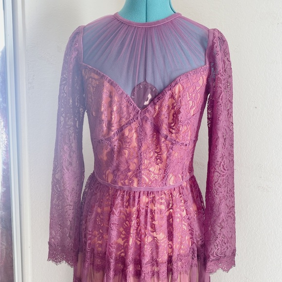 MAROON BERRY TADASHI SHOJI LACE CORSET MIDI DRESS SZ 6 - Picture 4 of 15